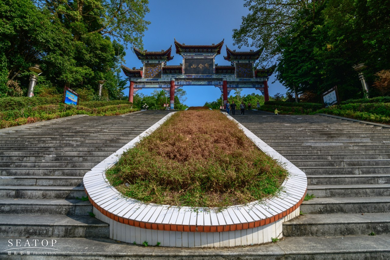 周末小行走，就來爬賢令山！